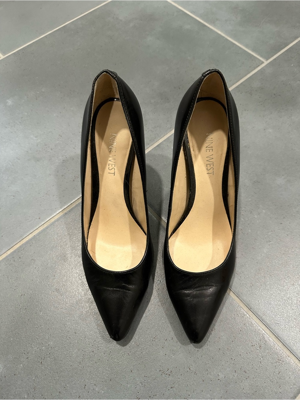 Nine West Black Pointed Toe Leather Pumps - Classic Work Heels
